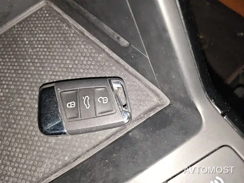 Volkswagen Passat 2020 Facelift 280TSI Business Version China VI — фото 9