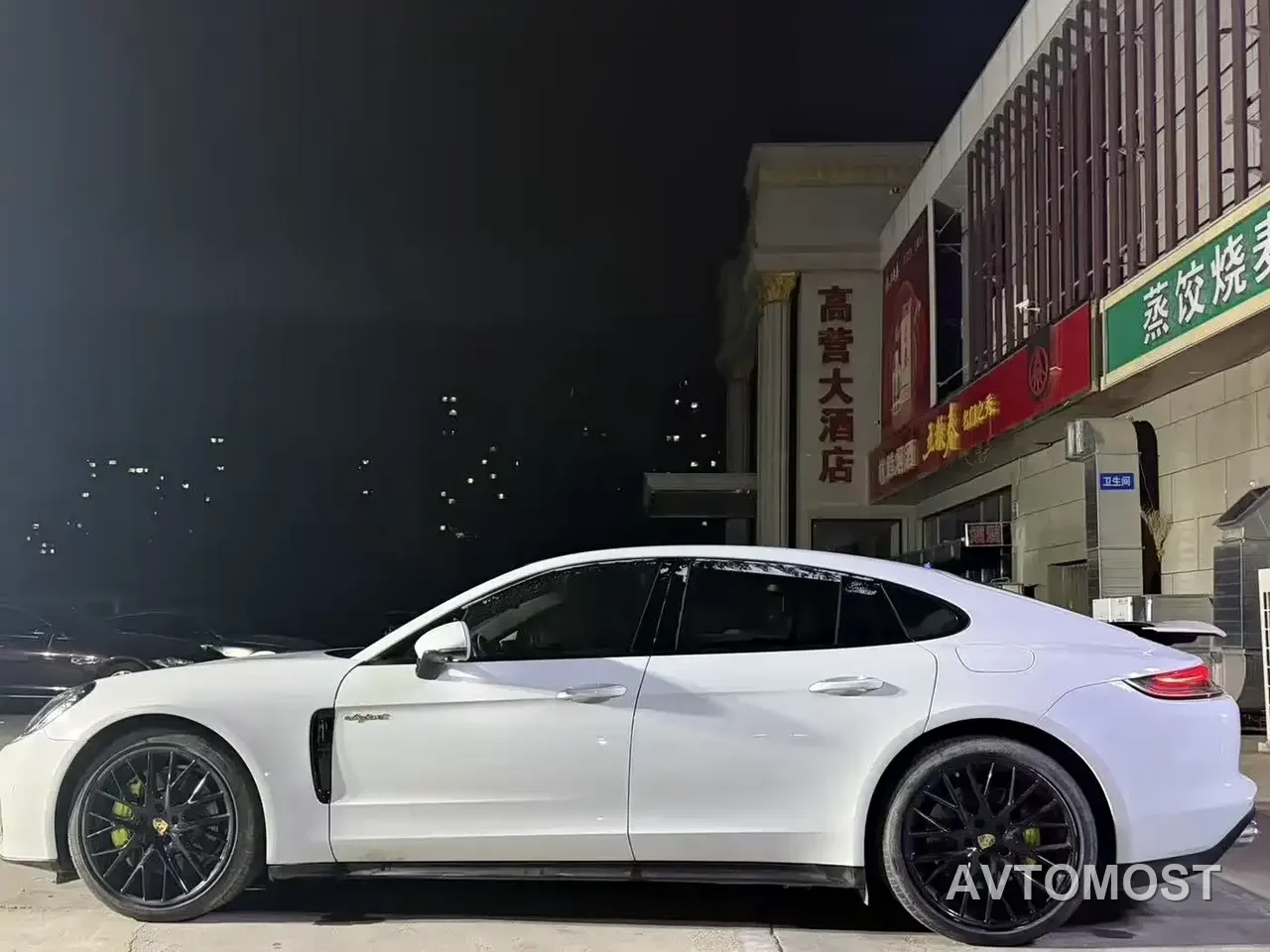 Porsche Panamera New Energy 2022 Panamera 4 E-Hybrid 2.9T — фото 3