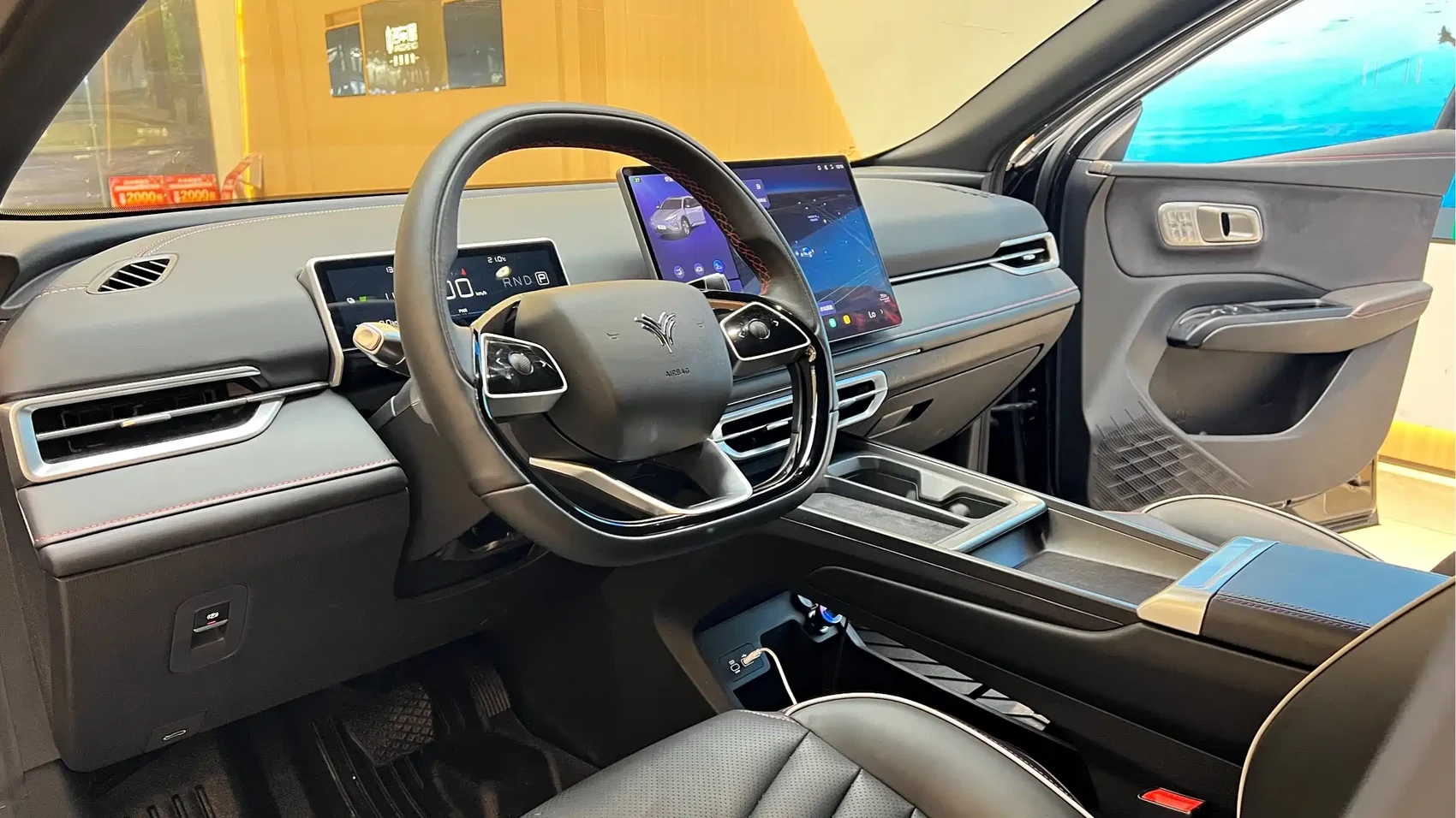 Nezha X 2024 400 Premium Edition — фото 7