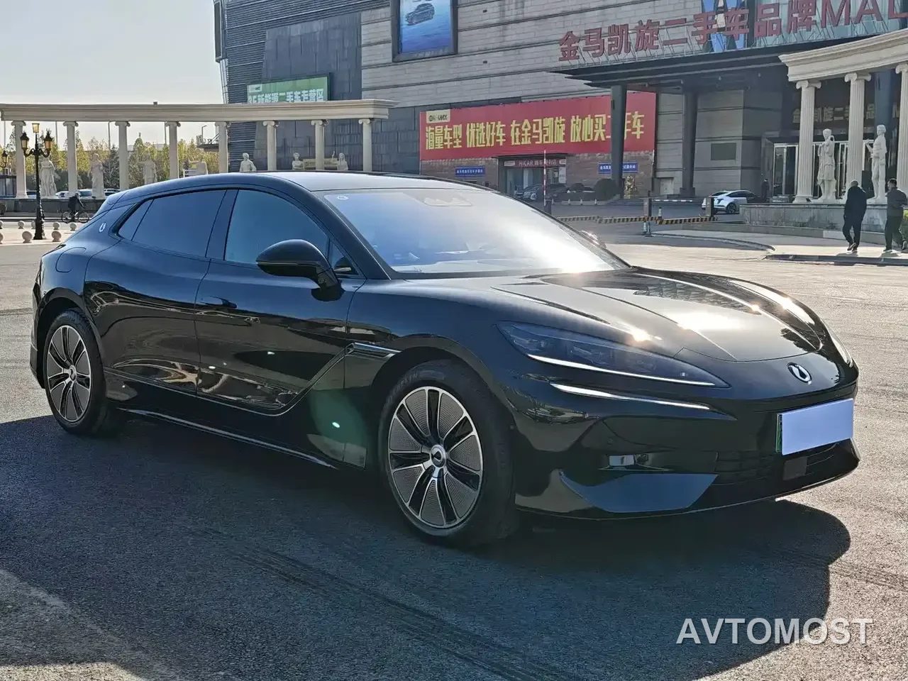 Denza Z9GT 2024 Model 1100 AWD Max Edition — фото 13
