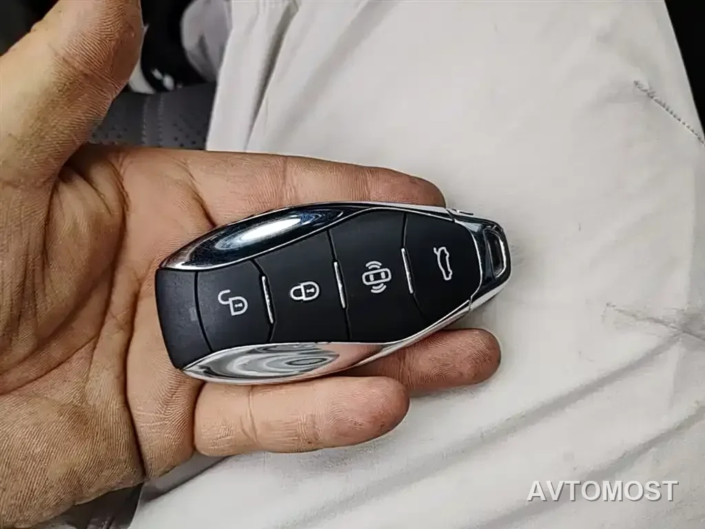 Hongqi Tian Gong 08 2025 680 Ultra AWD — фото 11
