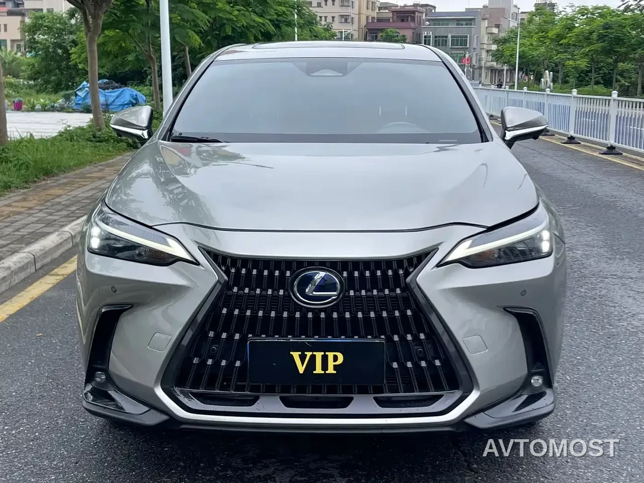 Lexus NX 2022 350h FWD Joy Creation Edition — фото 2
