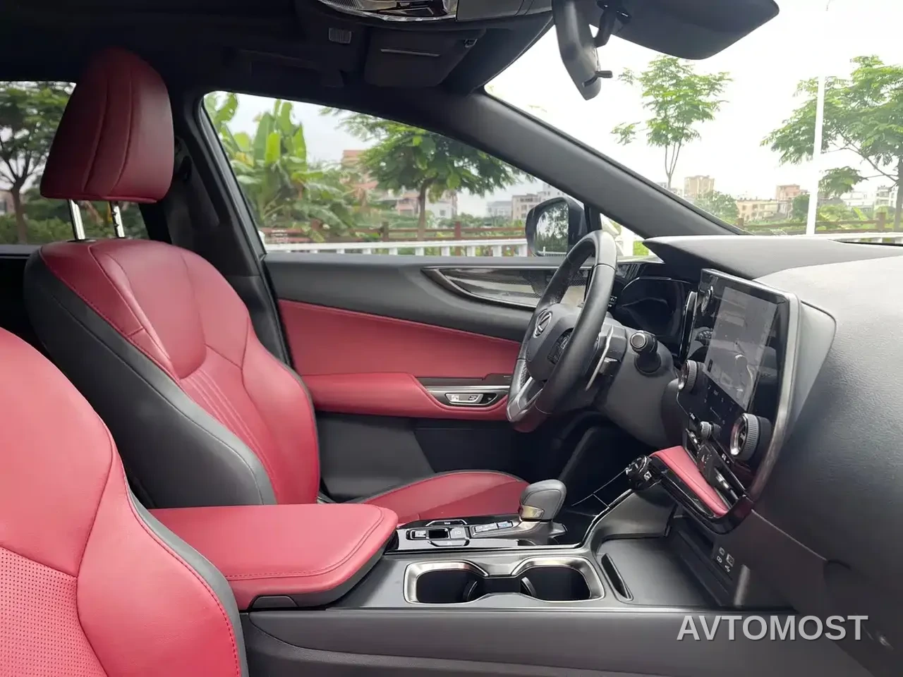 Lexus NX 2022 350h FWD Joy Creation Edition — фото 8