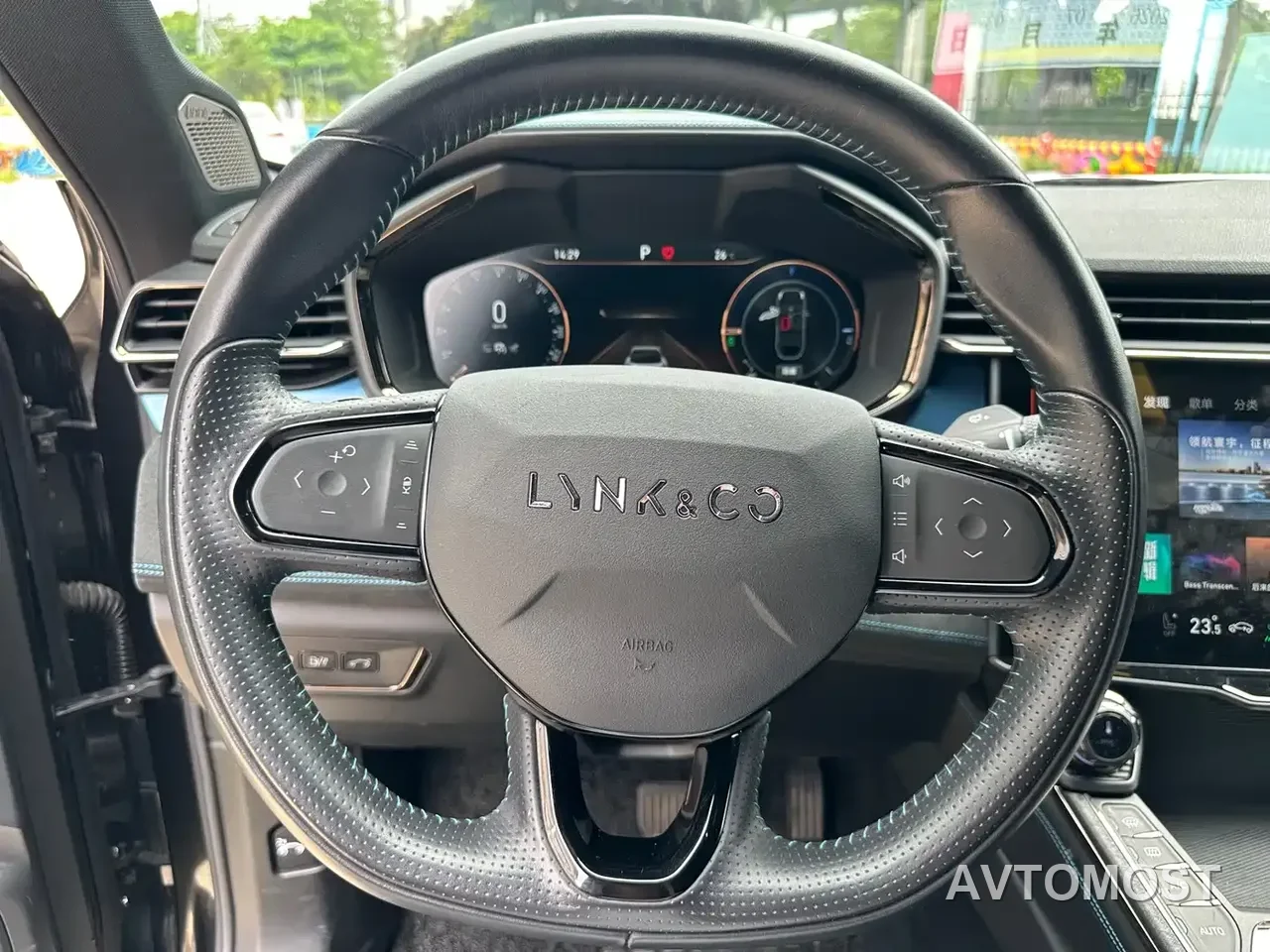 Lynk & Co 05 EM-P 2021 1.5TD PHEV HALO — фото 8