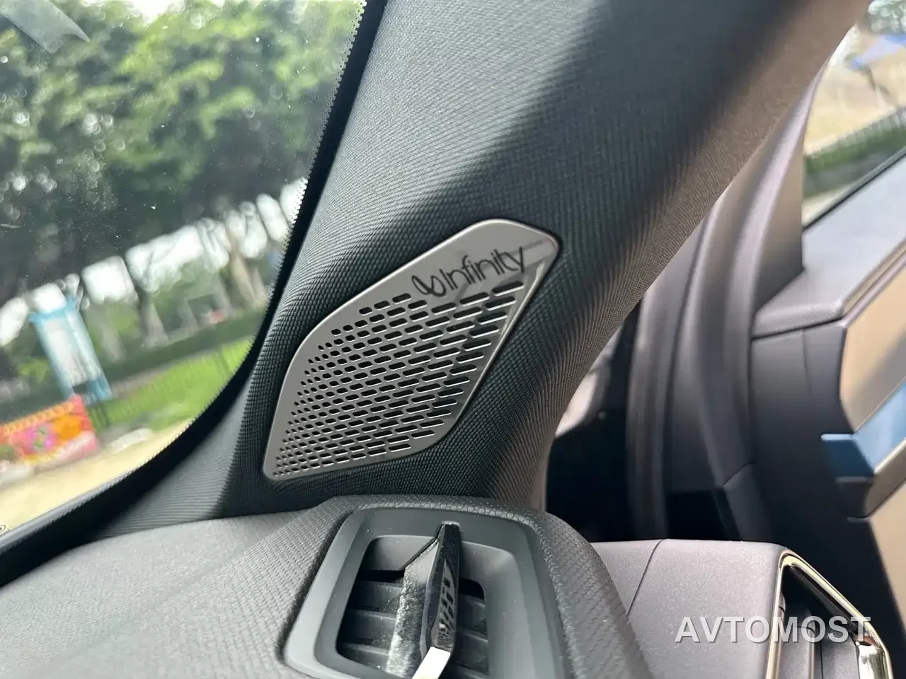 Lynk & Co 05 EM-P 2021 1.5TD PHEV HALO — фото 16