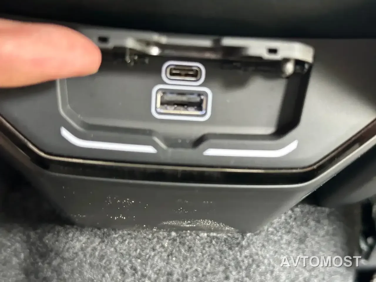 Lynk & Co 05 EM-P 2021 1.5TD PHEV HALO — фото 22