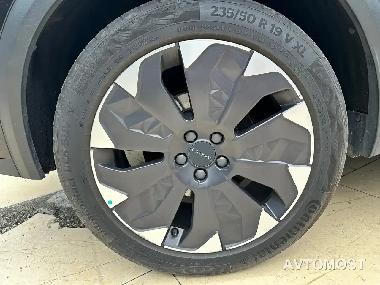 Lynk & Co 05 EM-P 2021 1.5TD PHEV HALO — фото 30
