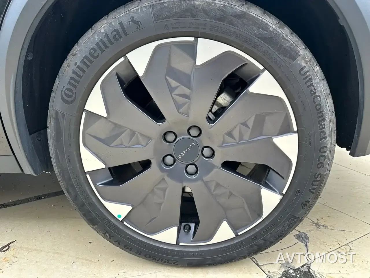 Lynk & Co 05 EM-P 2021 1.5TD PHEV HALO — фото 32