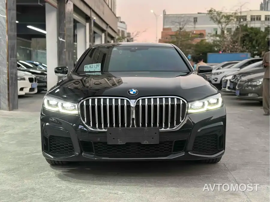 BMW 7 Series 2021 Model 740Li Leading M Sport Package