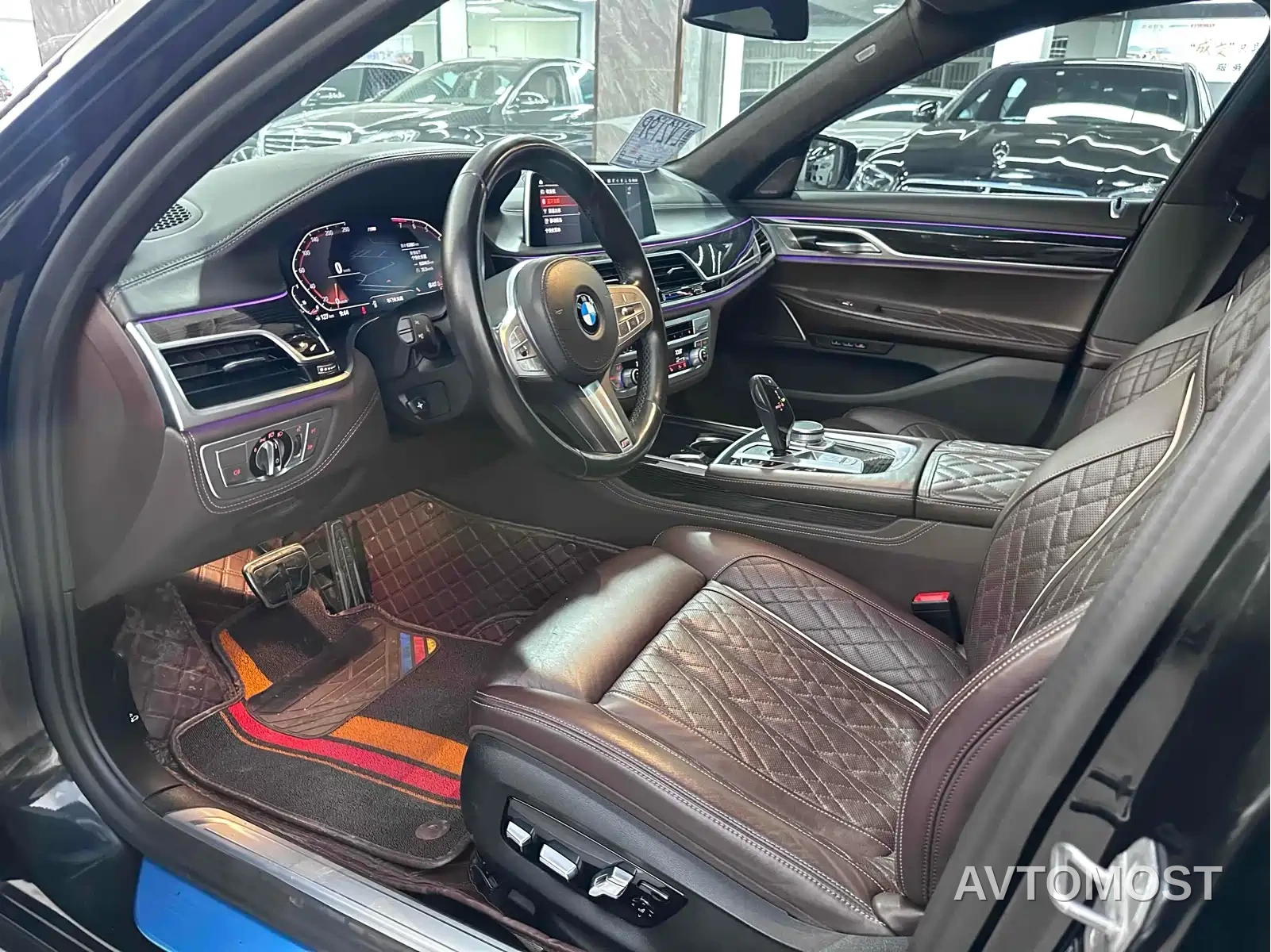 BMW 7 Series 2021 Model 740Li Leading M Sport Package — фото 4