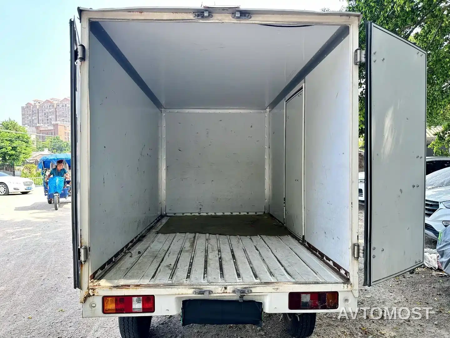 Ruichi New Energy EC31 2022 Standard Van 39.42kWh — фото 7