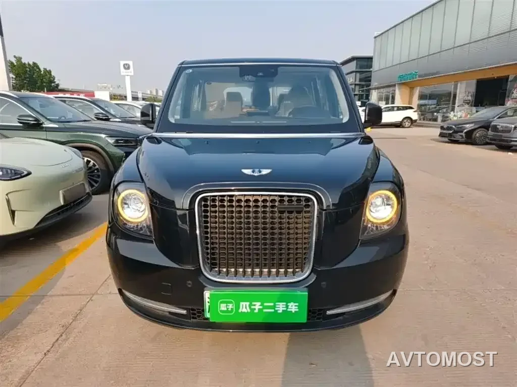 LEVC TX 2023 TX5 Extended Range Travel Edition — фото 3