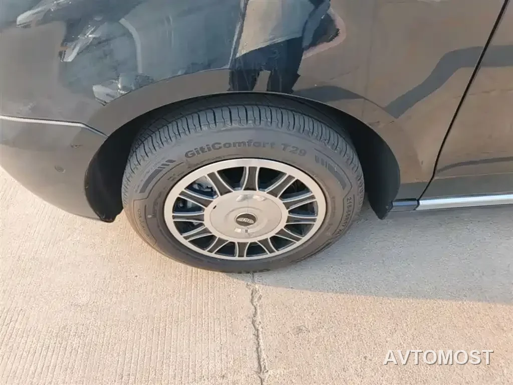 LEVC TX 2023 TX5 Extended Range Travel Edition — фото 17