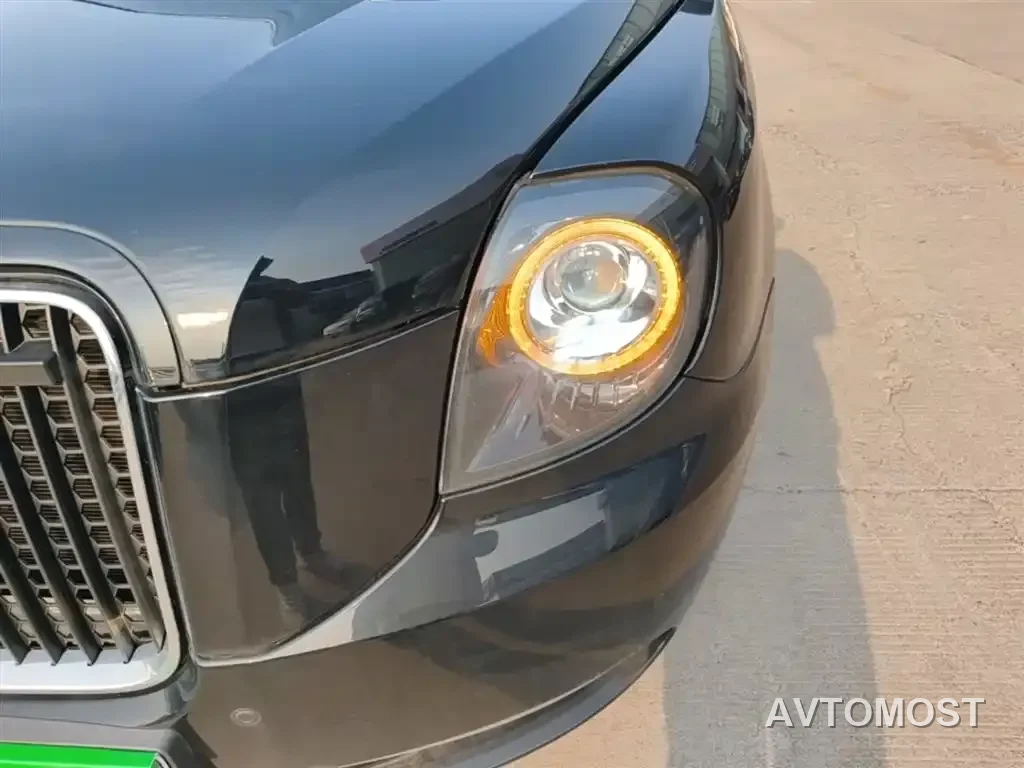 LEVC TX 2023 TX5 Extended Range Travel Edition — фото 18