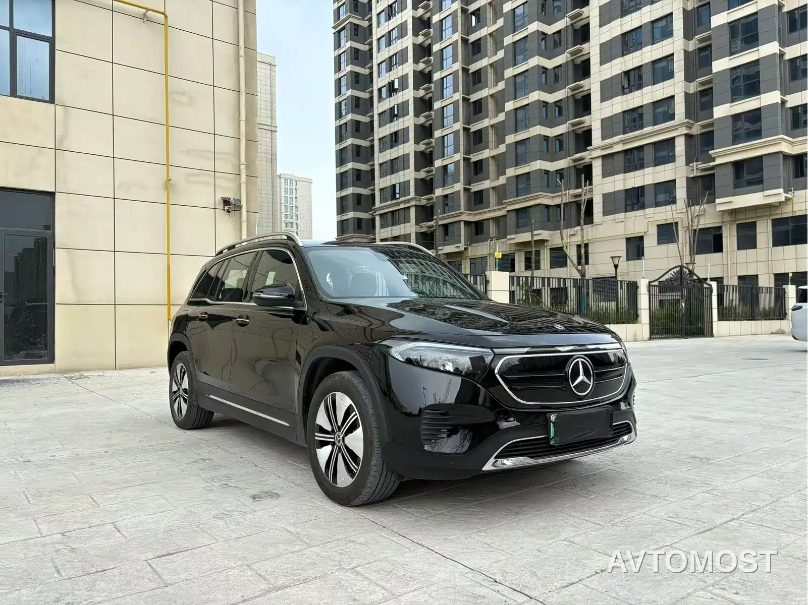 Mercedes-Benz EQB 2023 Facelift EQB 260 — фото 3