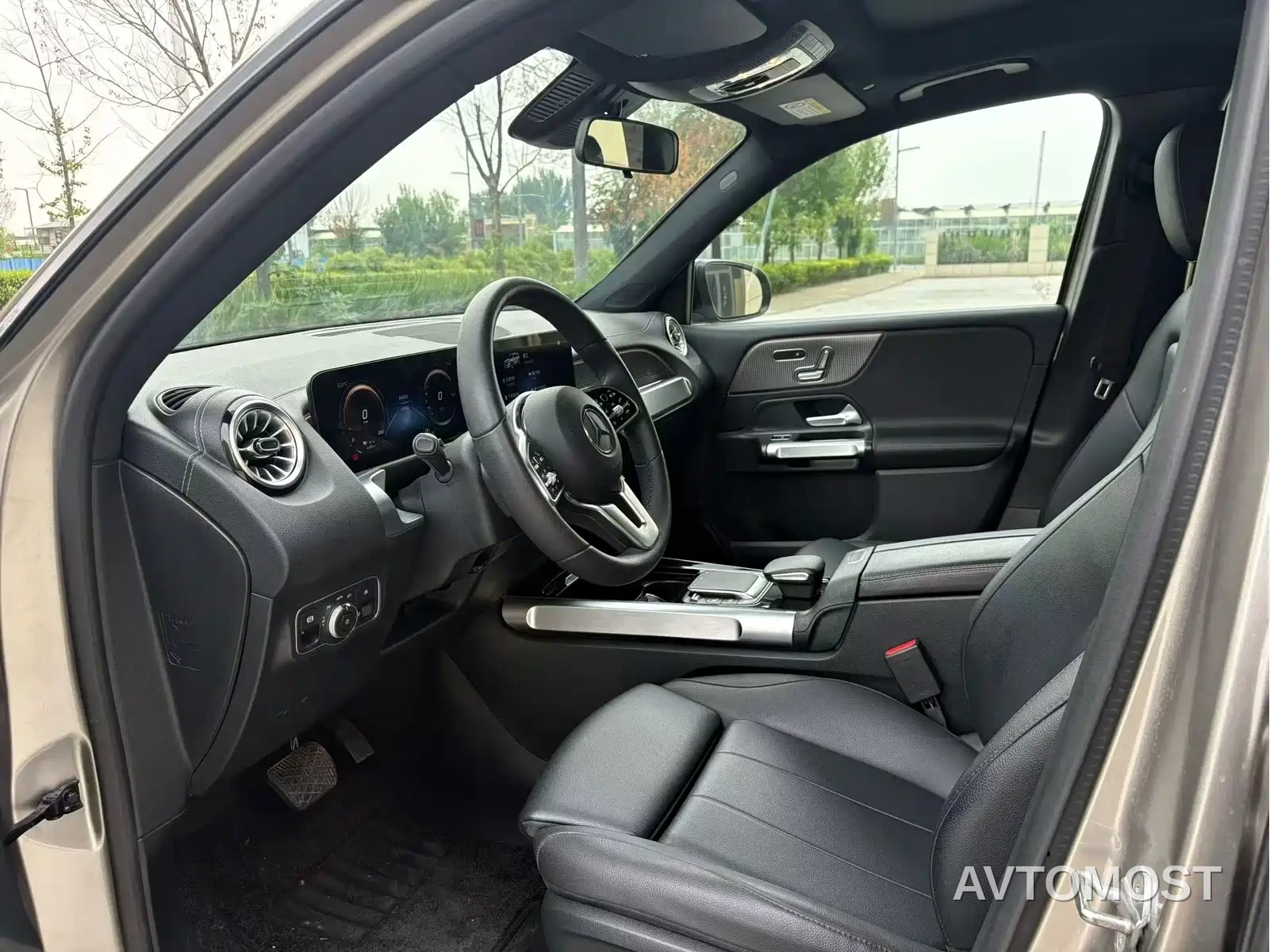 Mercedes-Benz EQB 2023 Facelift EQB 260 — фото 4