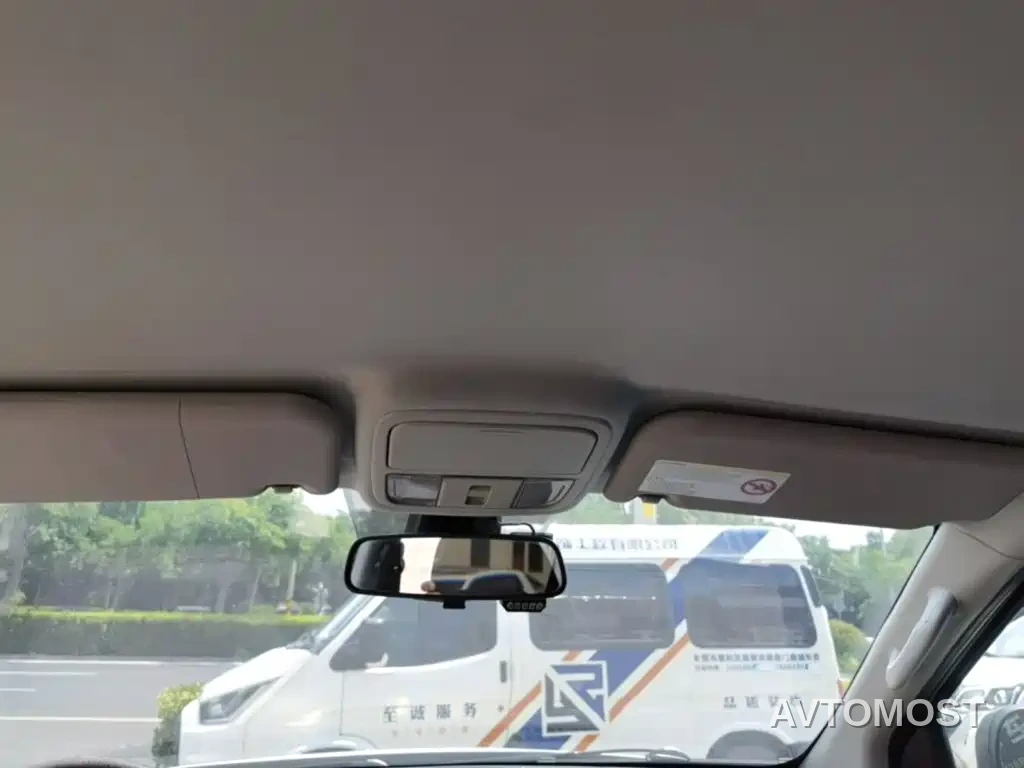 Jiangling Yuhu 7 2022 2.0T Manual Diesel 2WD Comfort Standard Wheelbase — фото 14