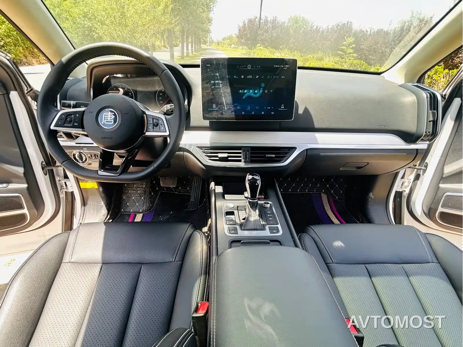 BYD Tang 2019 2.0T Automatic Smart Connect Noble 7-seater China VI — фото 6