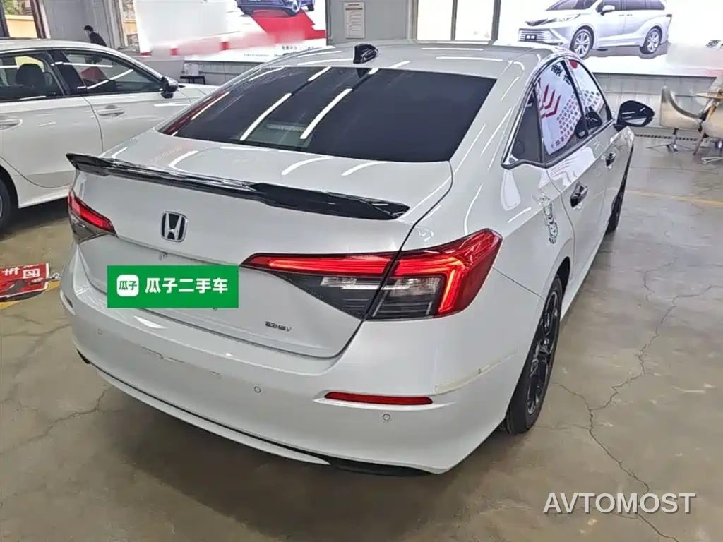 Honda Civic 2023 2.0L e:HEV Sharp Edition — фото 4
