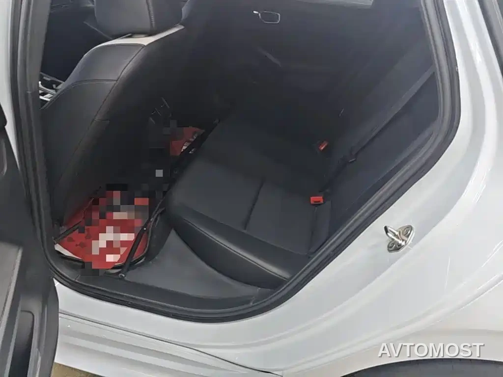 Honda Civic 2023 2.0L e:HEV Sharp Edition — фото 12