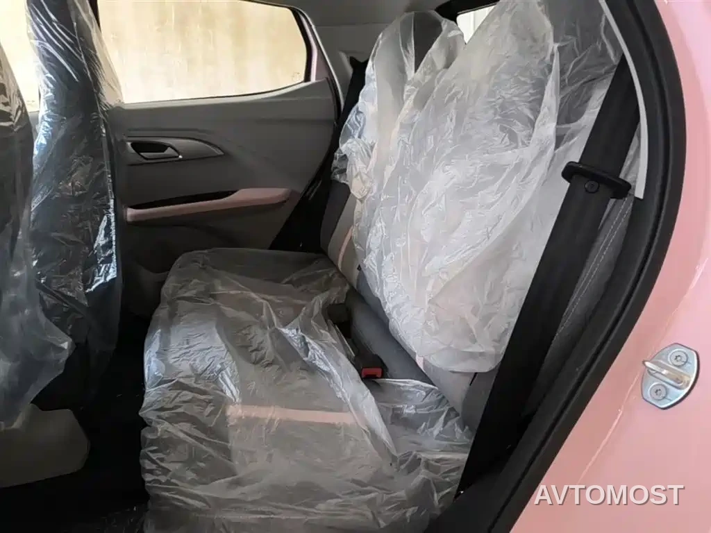 JMCG New Energy Yizhi EV3 2025 Plus 330KM Comfort — фото 15