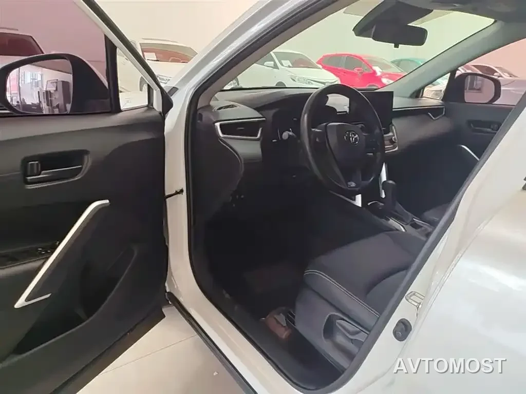 Toyota Corolla Cross 2023 Hybrid 2.0L Pioneer Edition — фото 13