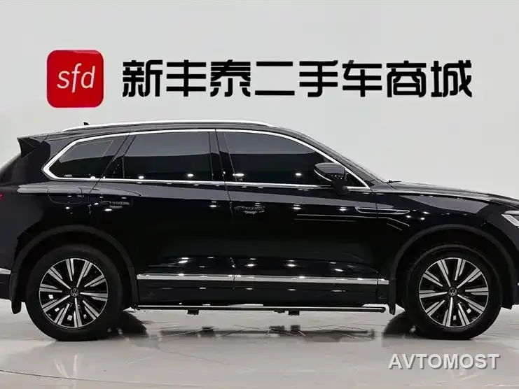 Volkswagen Touareg New Energy 2021 eHybrid — фото 3