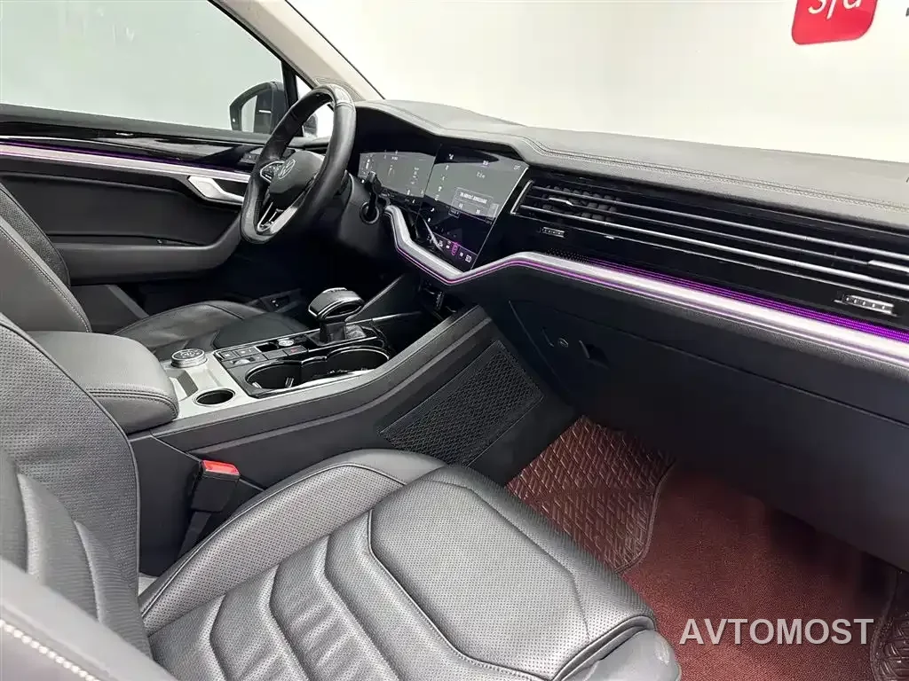 Volkswagen Touareg New Energy 2021 eHybrid — фото 13