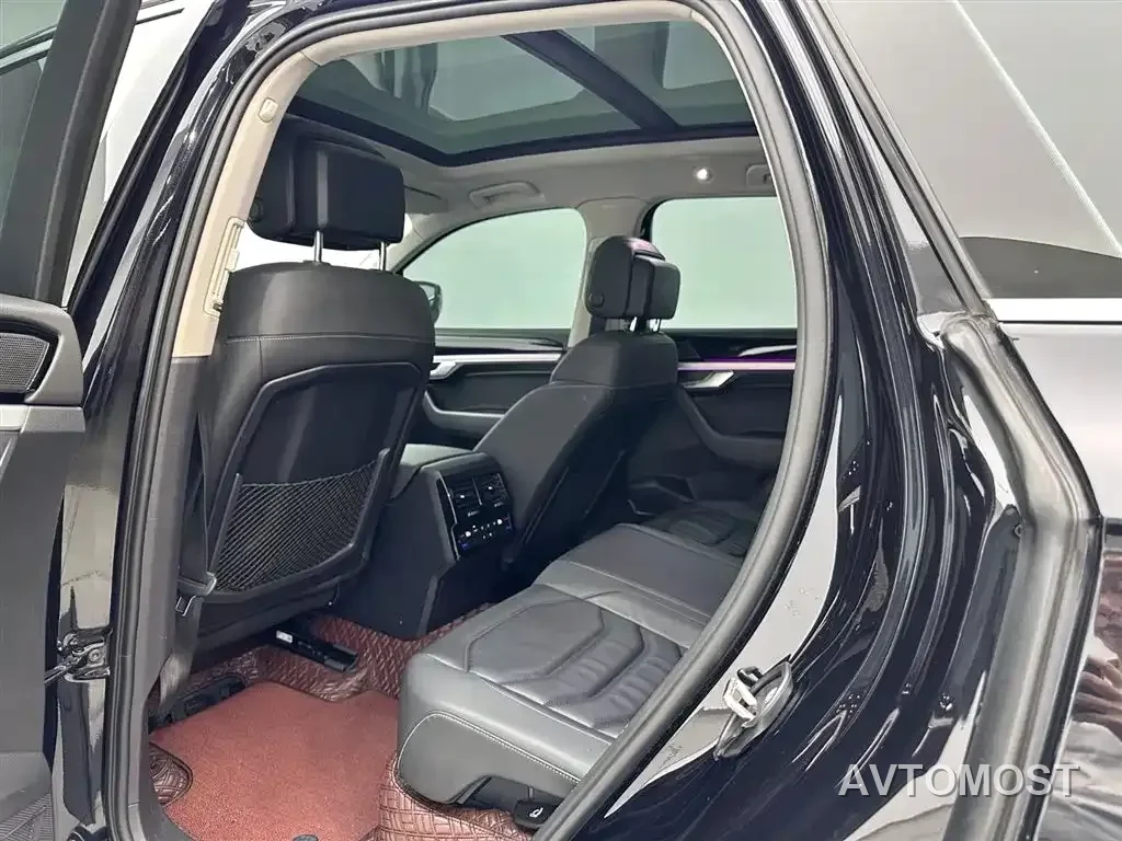 Volkswagen Touareg New Energy 2021 eHybrid — фото 15
