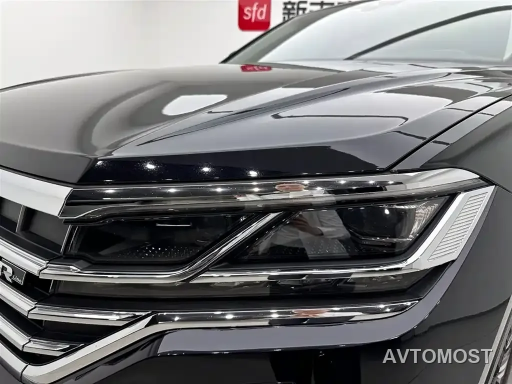 Volkswagen Touareg New Energy 2021 eHybrid — фото 20