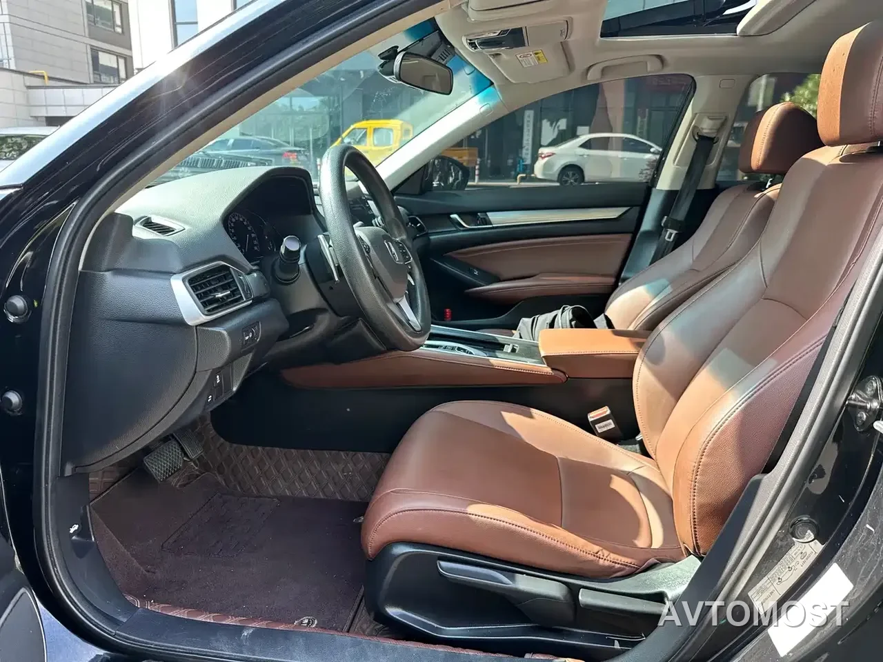 Honda Inspire 2022 Sharp Hybrid 2.0L Pure Elegance — фото 5