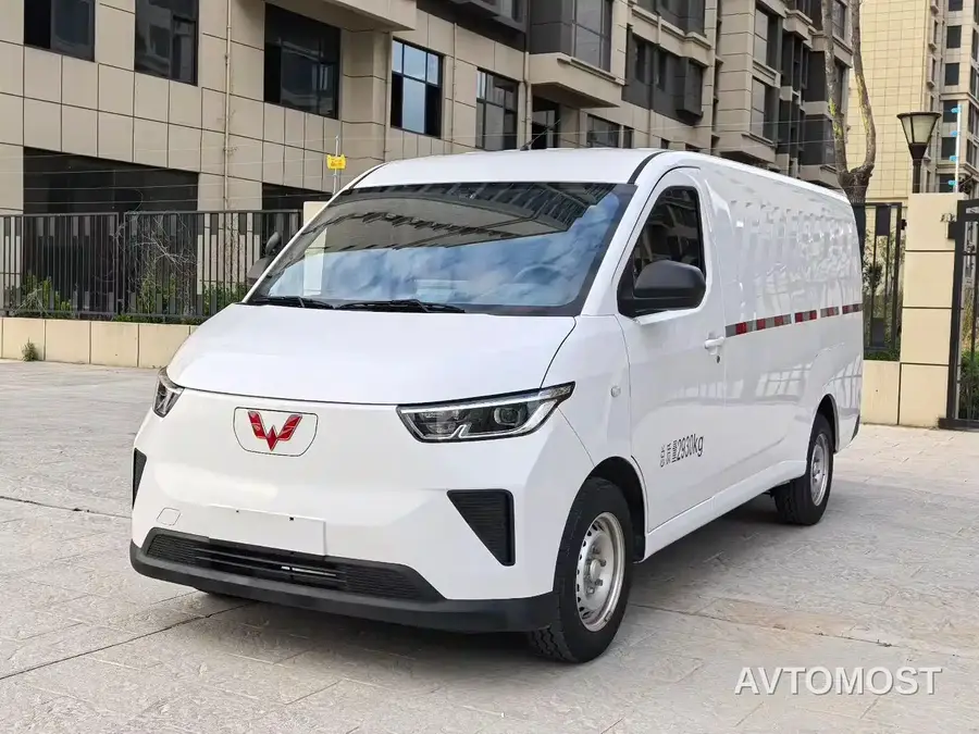 Wuling Yangguang 2024 300km Practical Enclosed Window Version 60kW