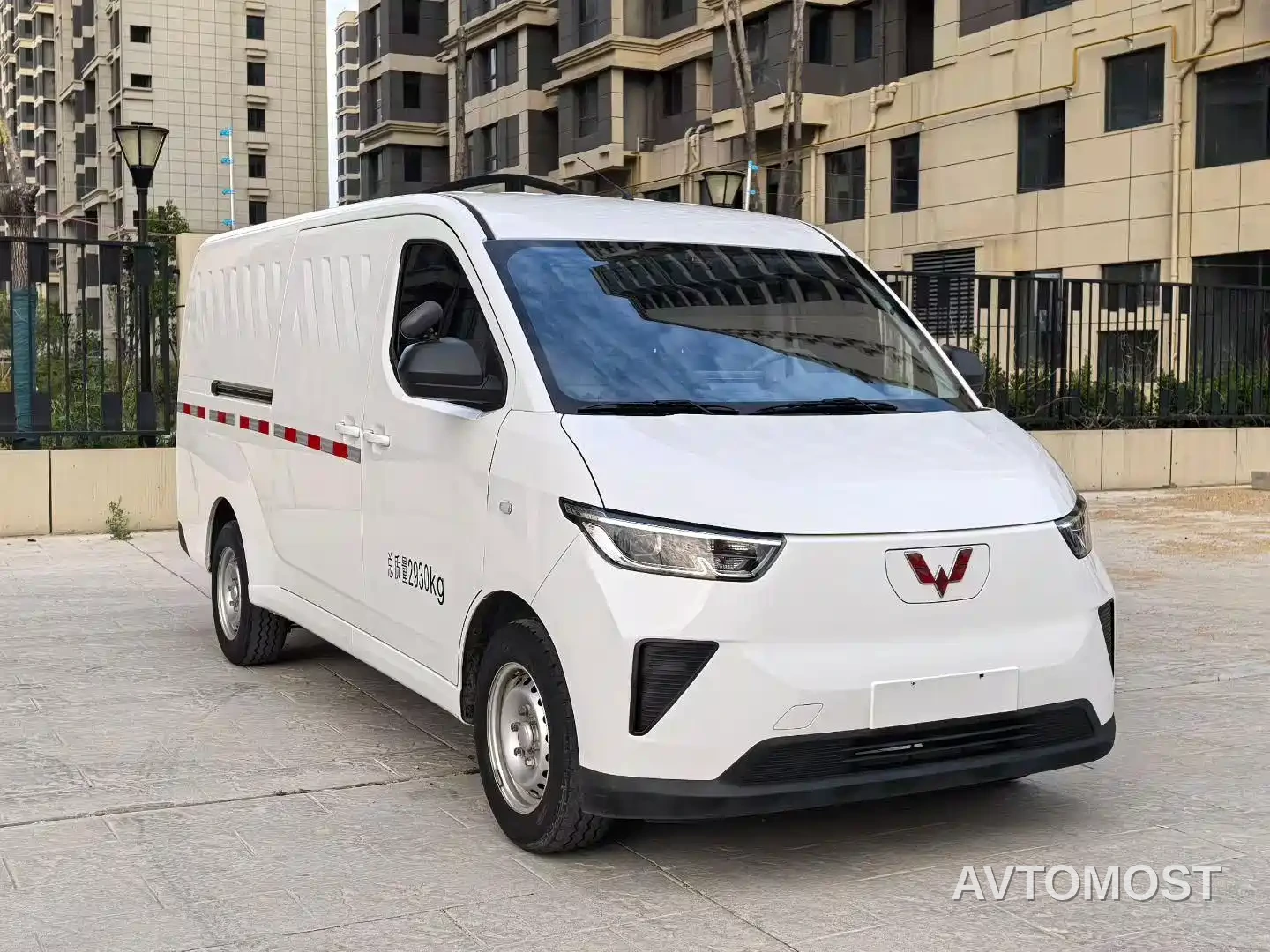 Wuling Yangguang 2024 300km Practical Enclosed Window Version 60kW — фото 3