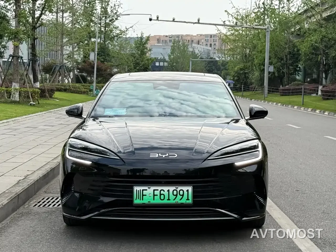 BYD Seal 2024 Glory Edition DM-i 1.5L 121km Prestige — фото 1