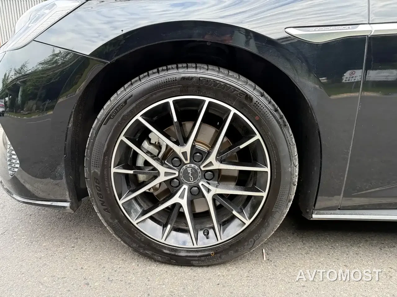 BYD Seal 2024 Glory Edition DM-i 1.5L 121km Prestige — фото 4