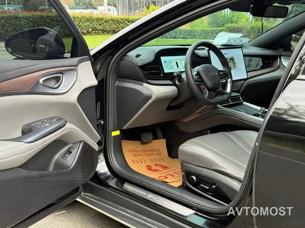 BYD Seal 2024 Glory Edition DM-i 1.5L 121km Prestige — фото 8