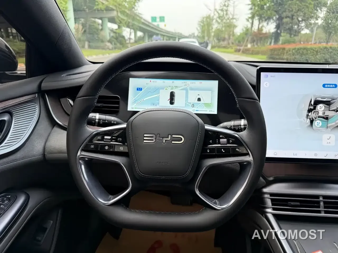 BYD Seal 2024 Glory Edition DM-i 1.5L 121km Prestige — фото 9
