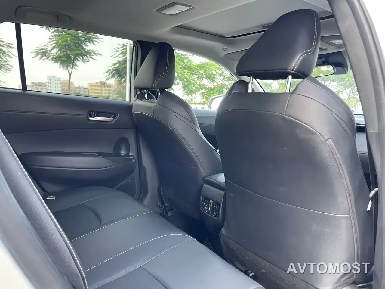 Toyota Frontlander 2024 2.0L Smart Hybrid Dual Engine Luxury Edition — фото 13