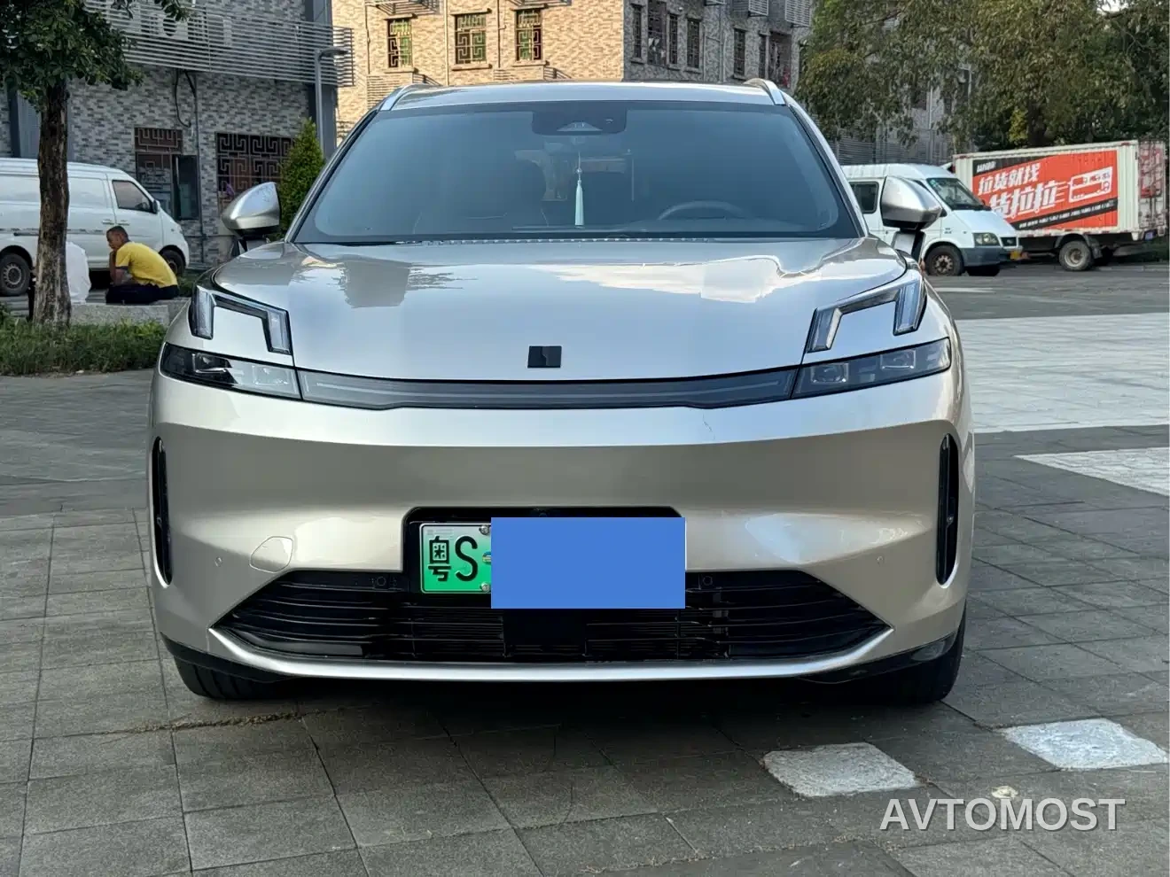 Lynk & Co 08 EM-P 2025 120km Long Range Halo — фото 2