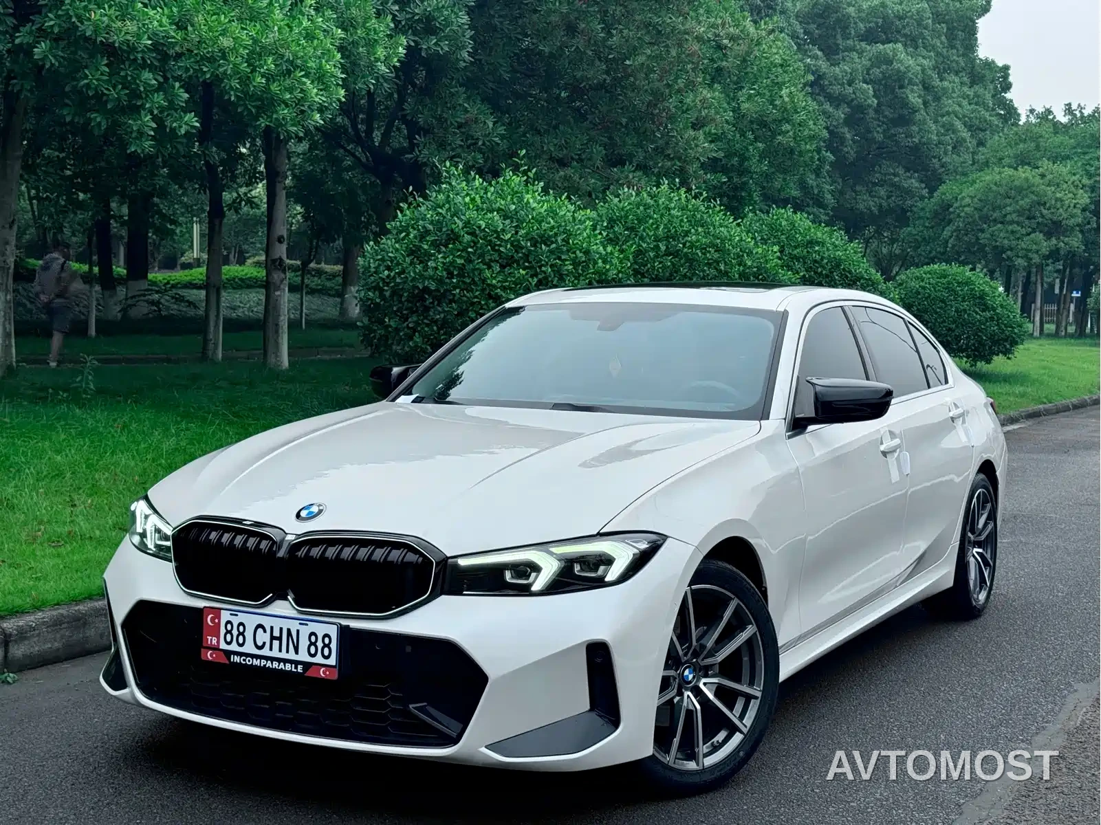 BMW 3 Series 2024 320Li M Sport Package — фото 1