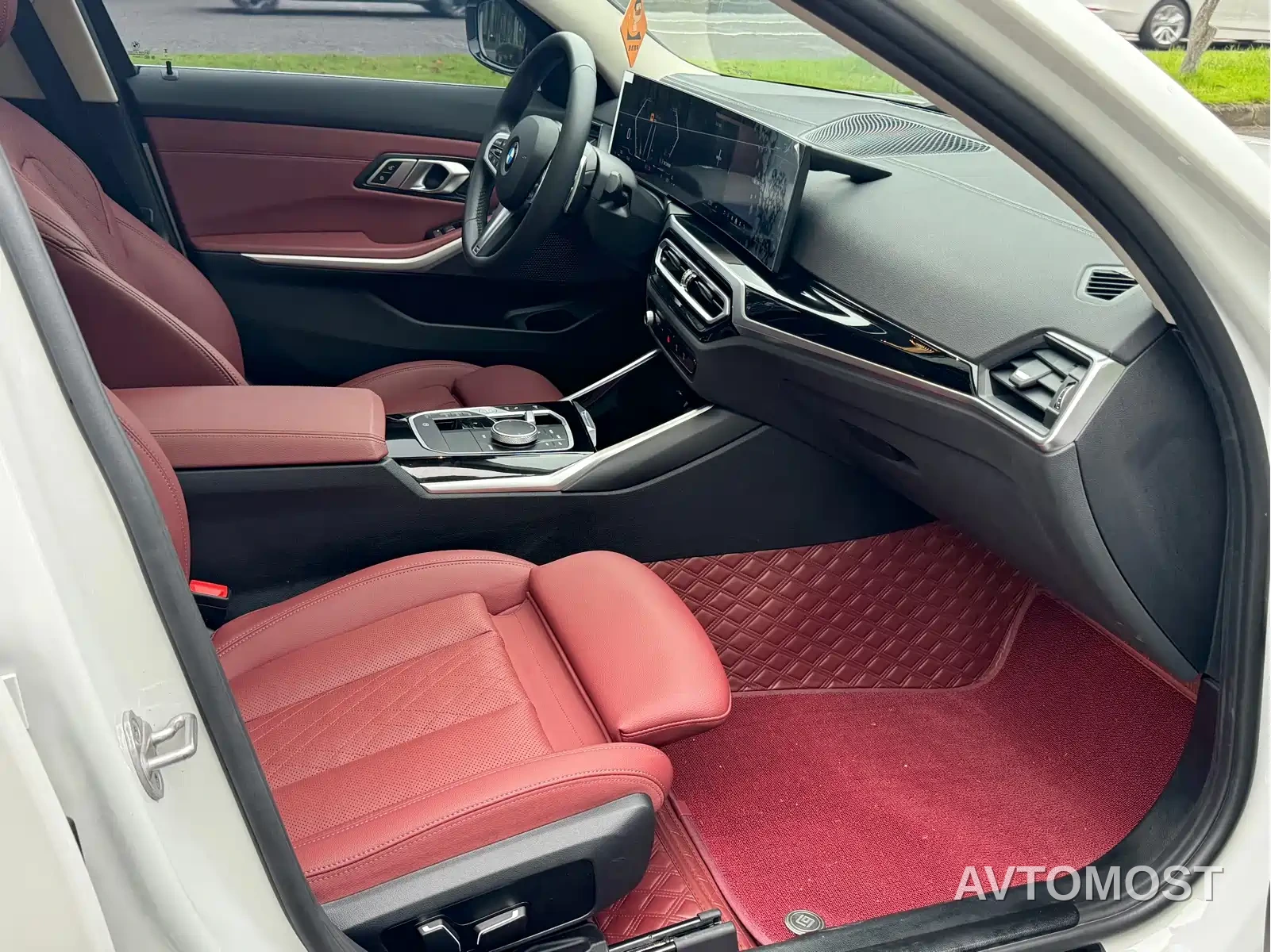 BMW 3 Series 2024 320Li M Sport Package — фото 9