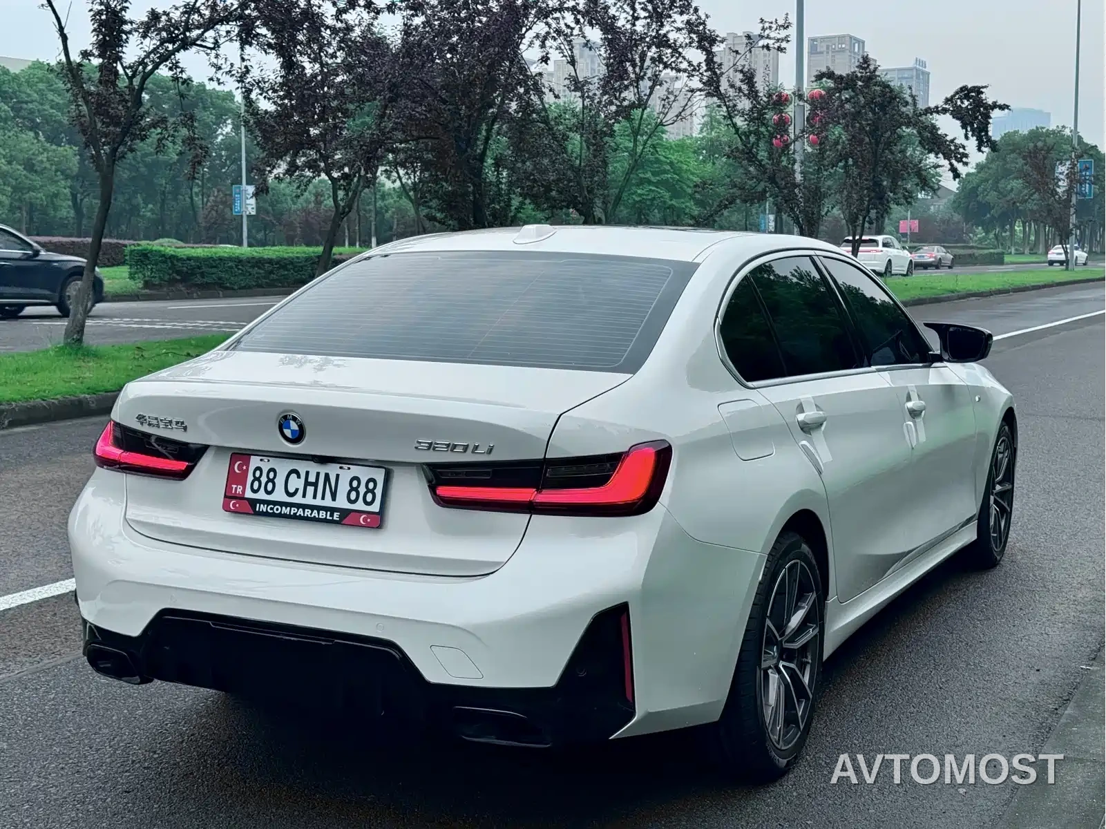 BMW 3 Series 2024 320Li M Sport Package — фото 10