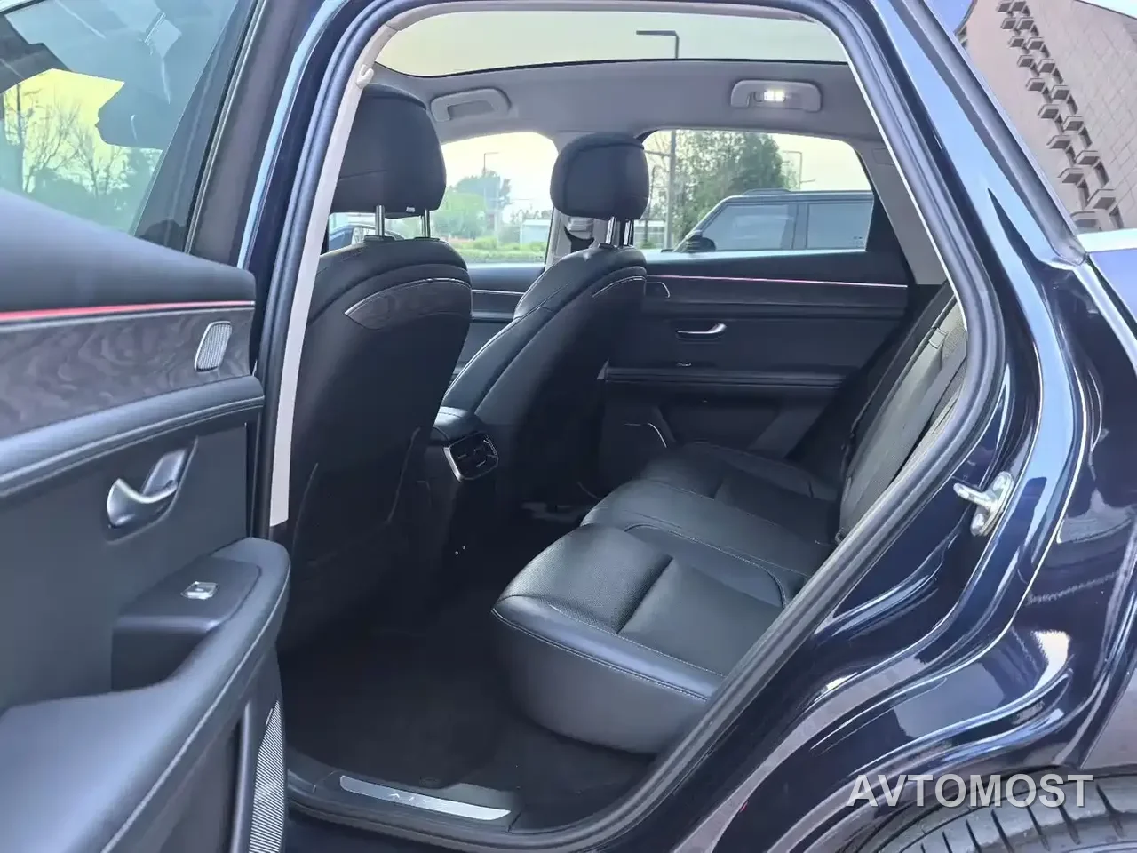 AITO M5 2022 Extended Range AWD Flagship — фото 5