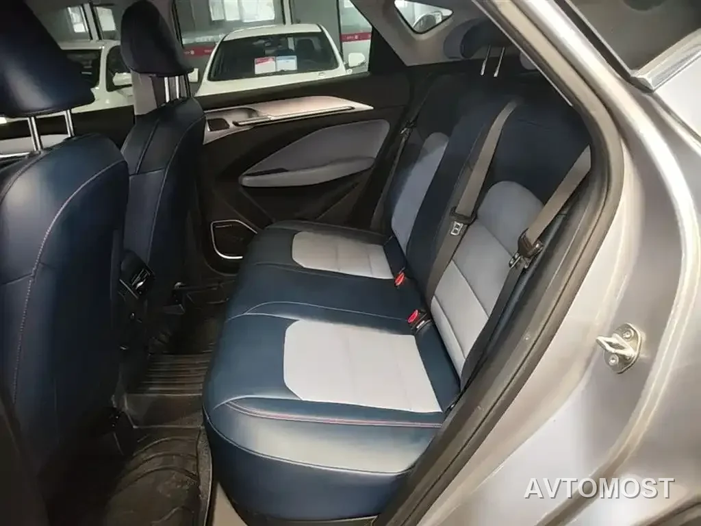 Geely Geometry M6 2022 450 New Intelligence Edition — фото 12