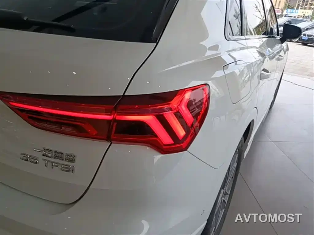 Audi Q3 2023 35 TFSI Fashion Dynamic (1.4T) — фото 8