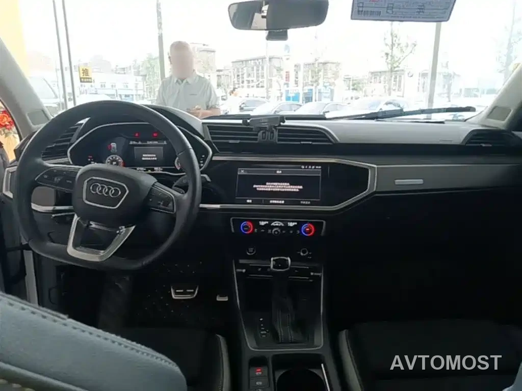Audi Q3 2023 35 TFSI Fashion Dynamic (1.4T) — фото 10