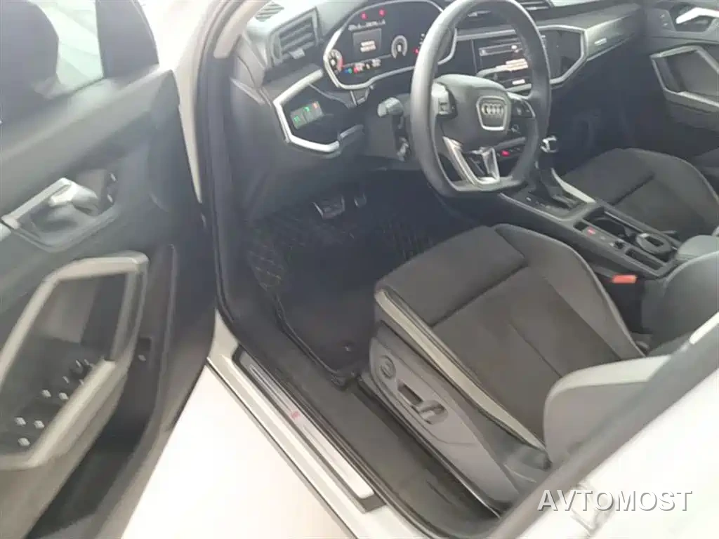 Audi Q3 2023 35 TFSI Fashion Dynamic (1.4T) — фото 16