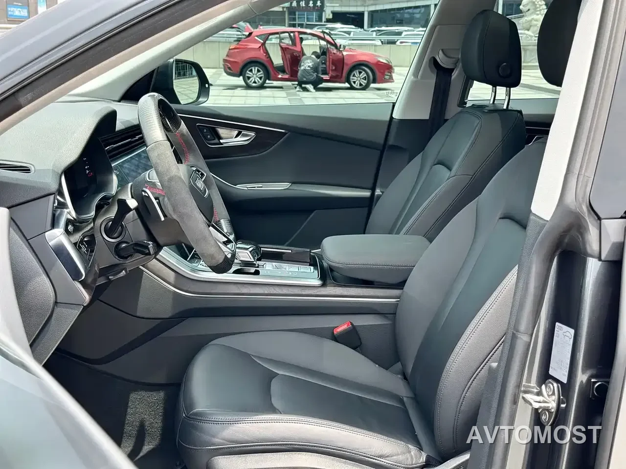 Audi Q8 2021 Model 55 TFSI Premium Dynamic — фото 17