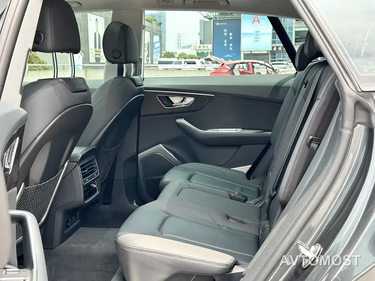 Audi Q8 2021 Model 55 TFSI Premium Dynamic — фото 18