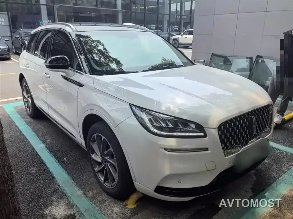 Lincoln Adventurer NEV 2021 PHEV AWD e-Elegance Edition — фото 4